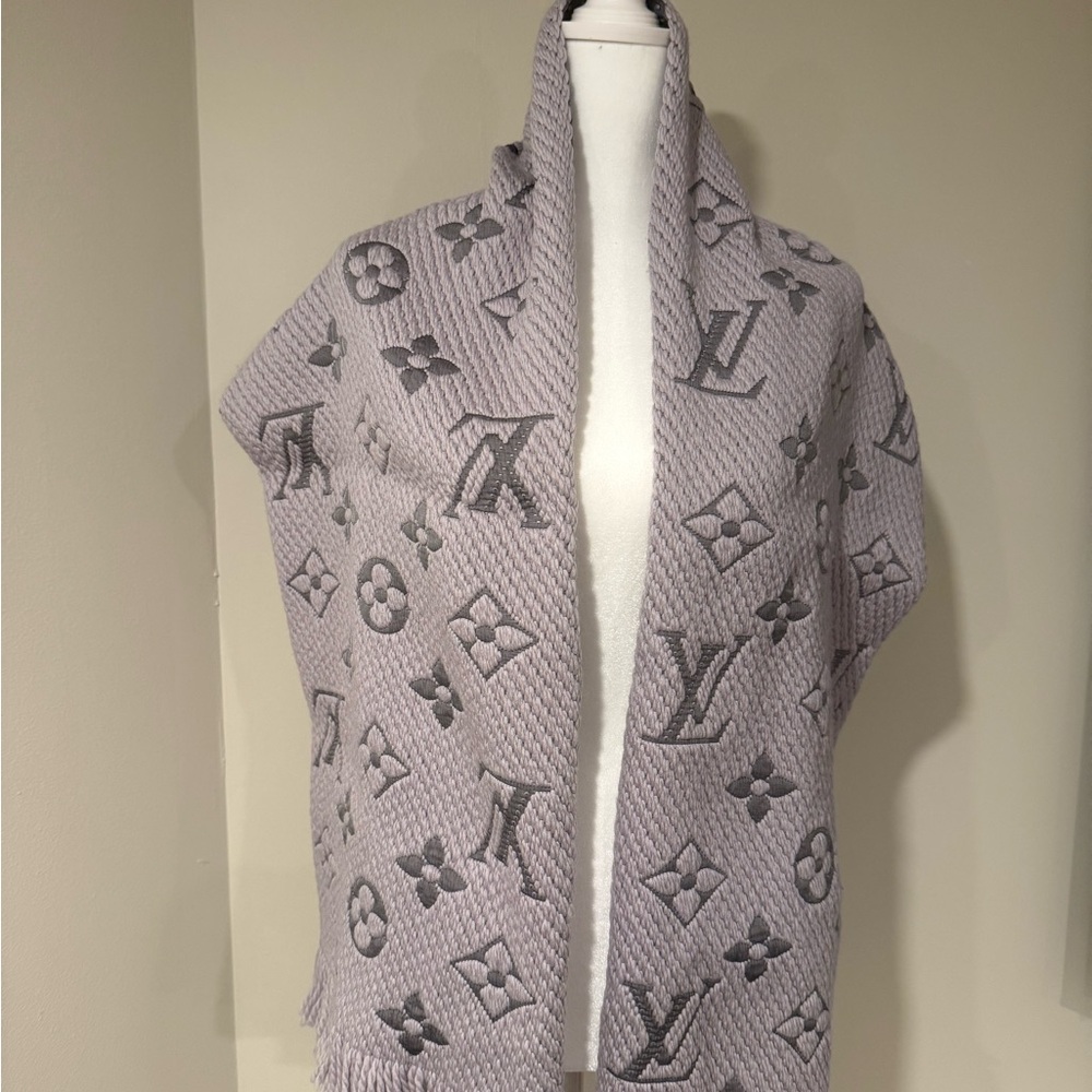 Louis Vuitton Gray Monogram Cape Scarf, New!
